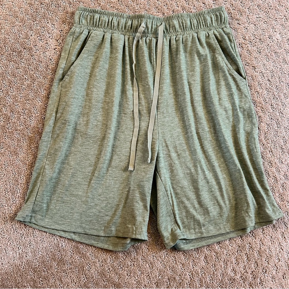 Green Bermuda Shorts‎ Green Size M Running Knee Length Drawstring With Pockets